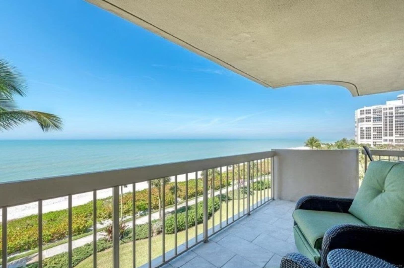 Naples Condo: 4005 Gulf Shore Boulevard North Unit #407
