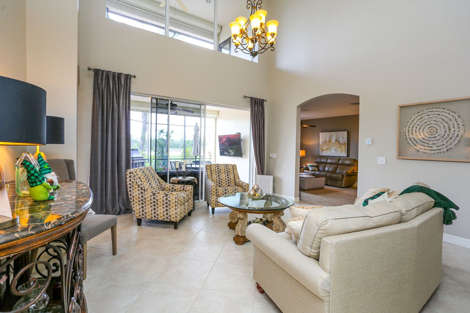 Naples House: 5945 Paradise Circle