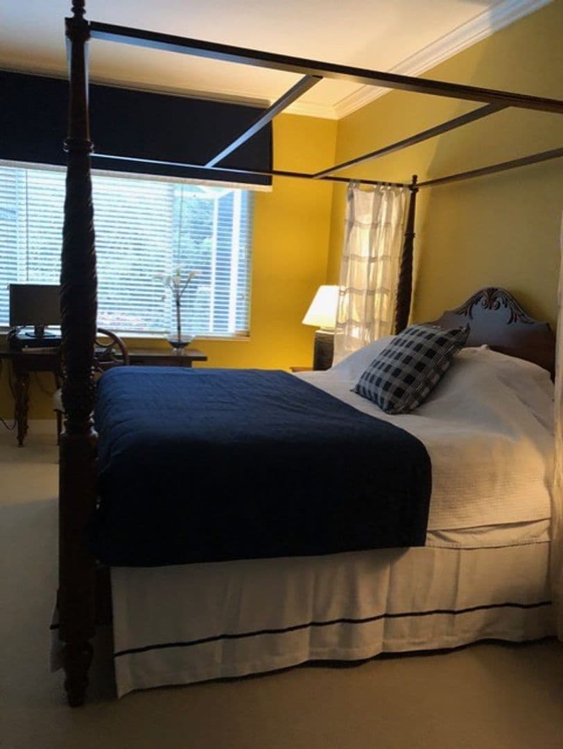 Naples House: 14780 Glen Eden Drive