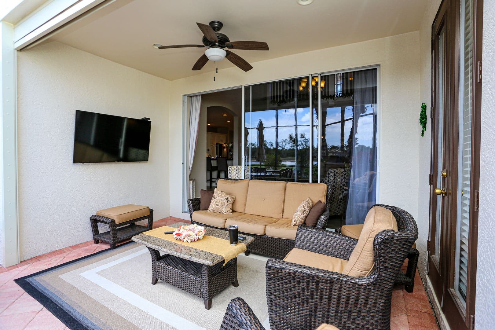 Naples House: 5945 Paradise Circle