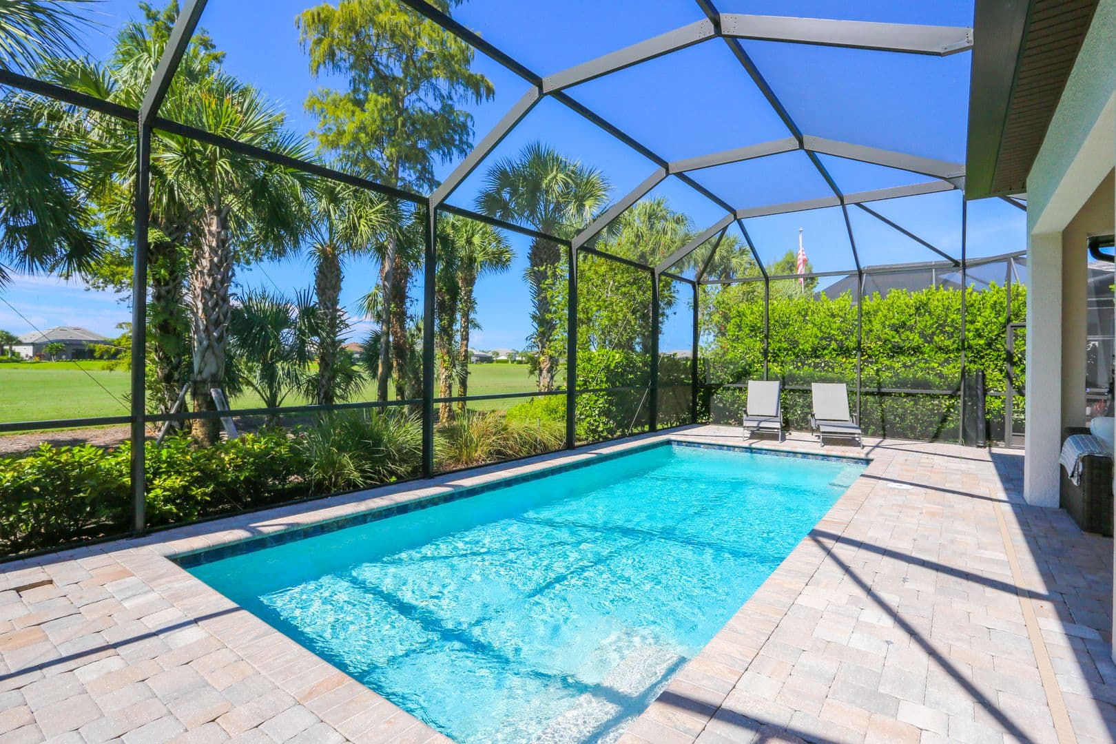 Naples House: 9716 Everglades Drive