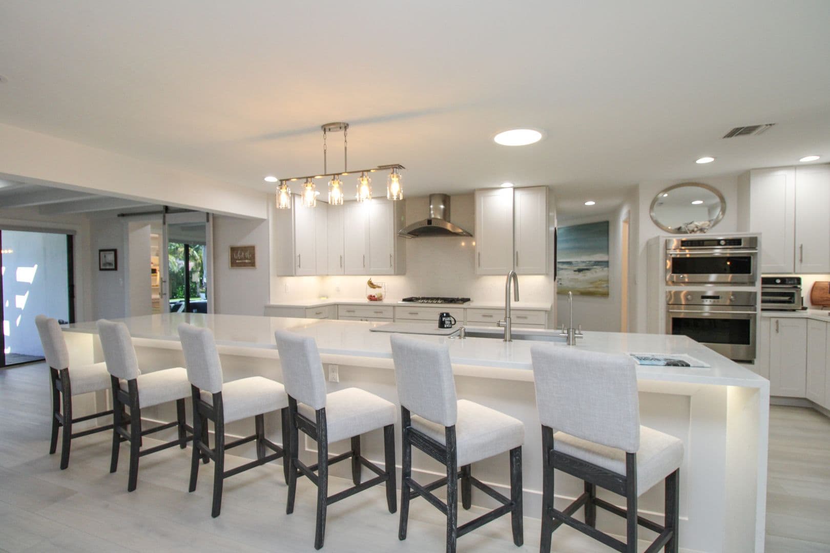 Naples House: 1555 Crayton Road