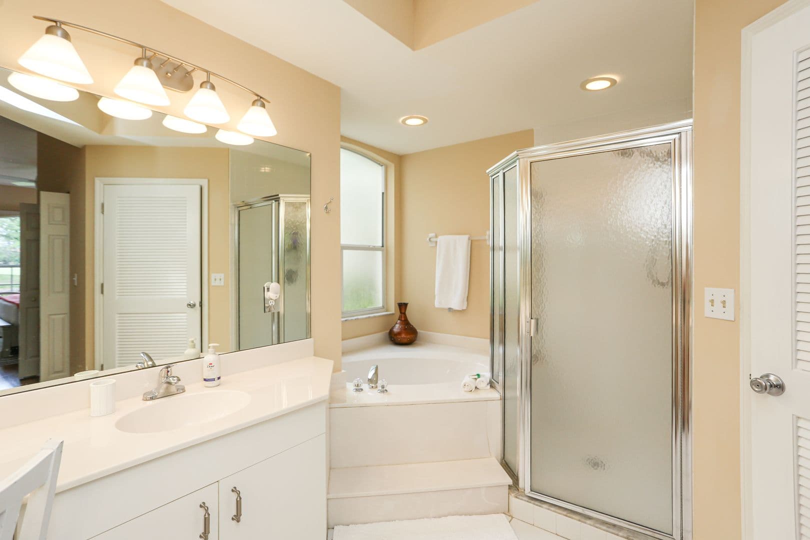 Bonita Springs House: 9111 Las Maderas Drive Unit 102