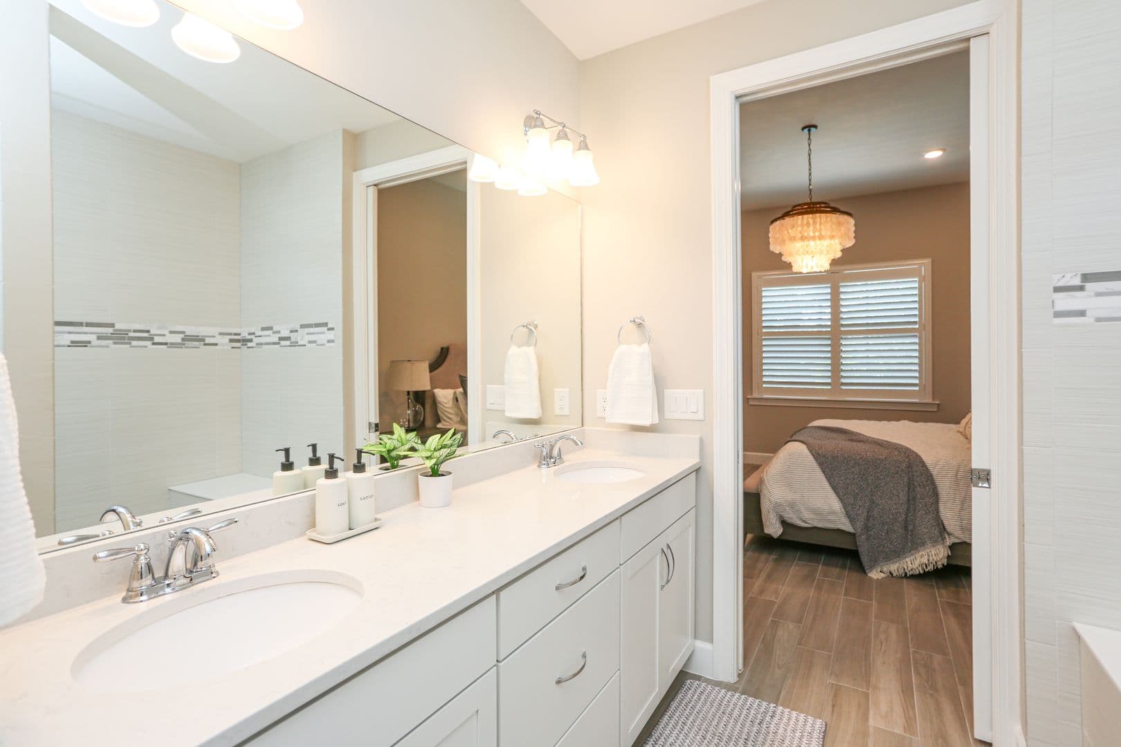 Naples House: 9716 Everglades Drive