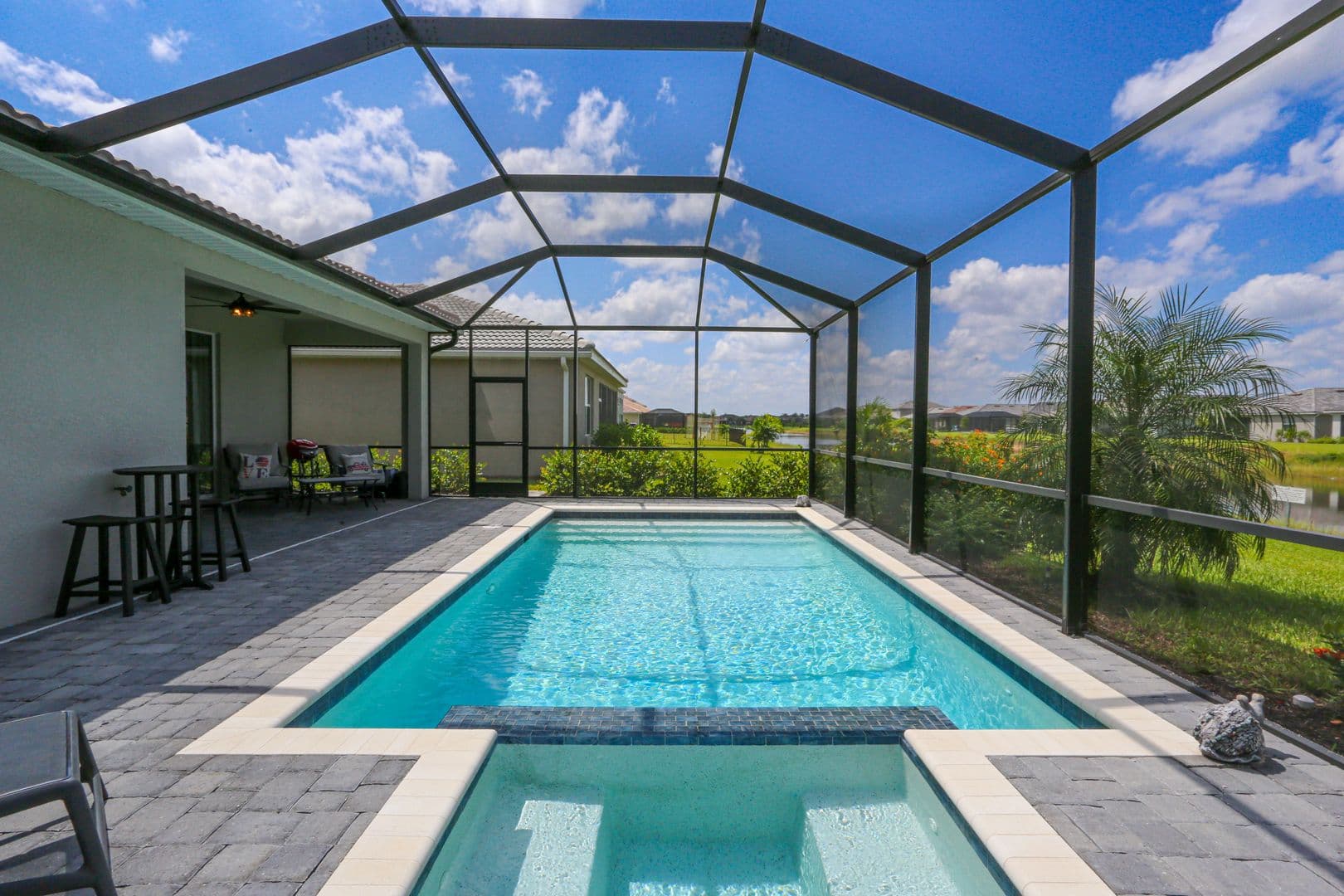 Naples House: 2155 Hamlin Street