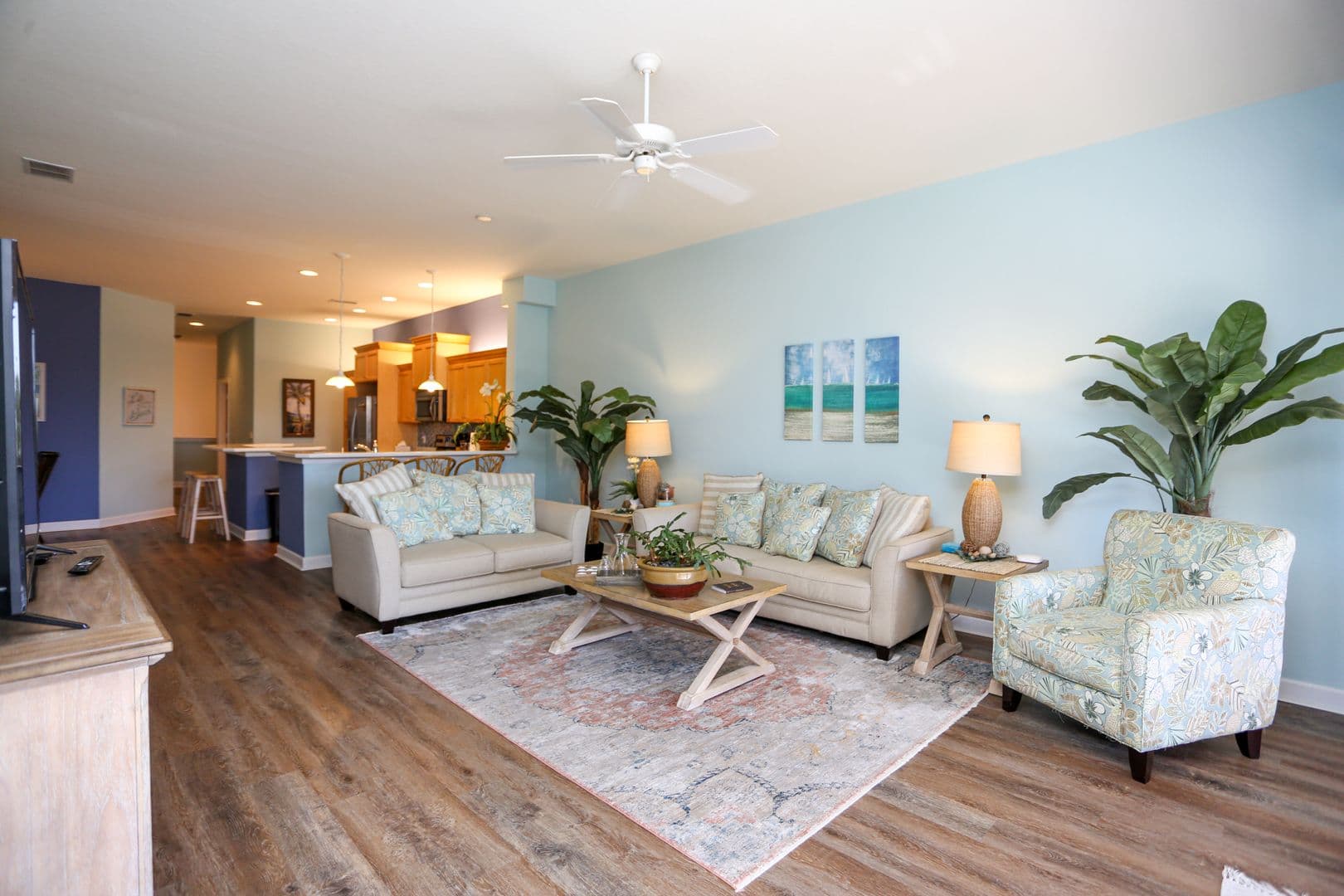 Estero House: 8565 Via Garibaldi #203