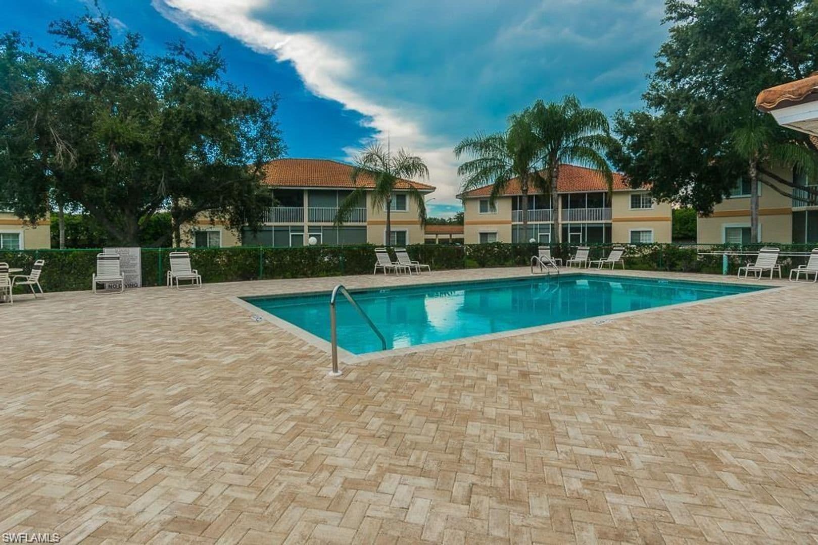 Naples House: 1787 Reuven Circle #1001