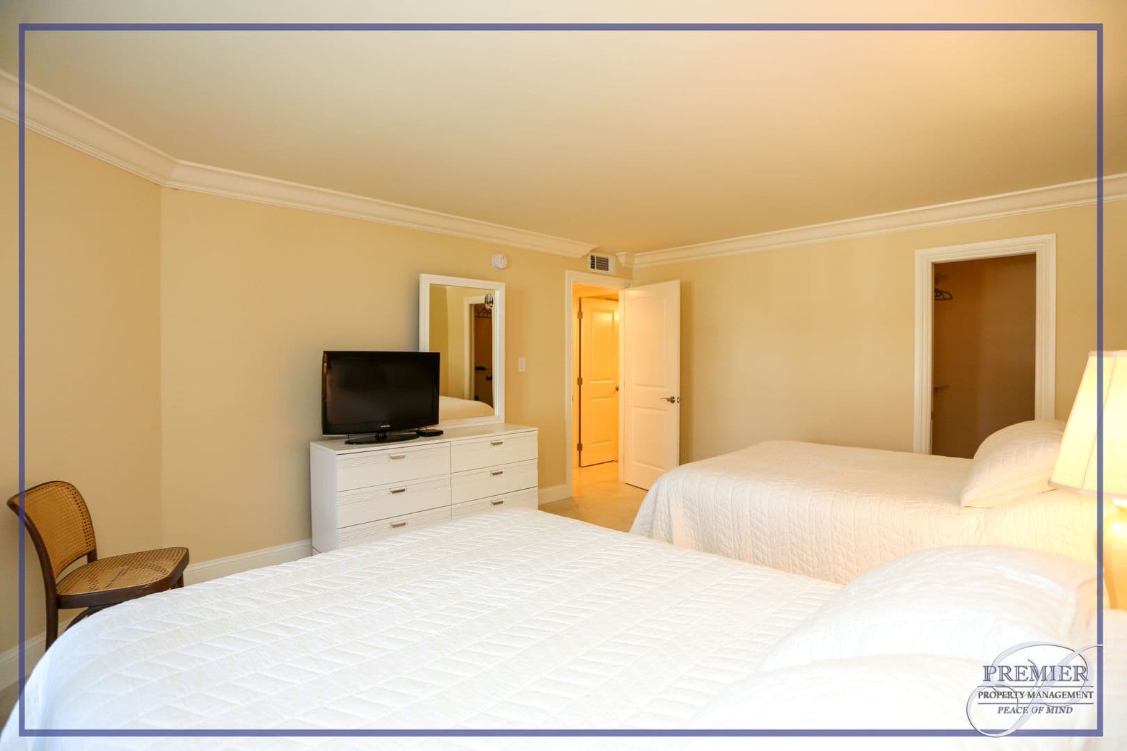 Naples Condo: 4551 Gulf Shore Boulevard N Unit 301