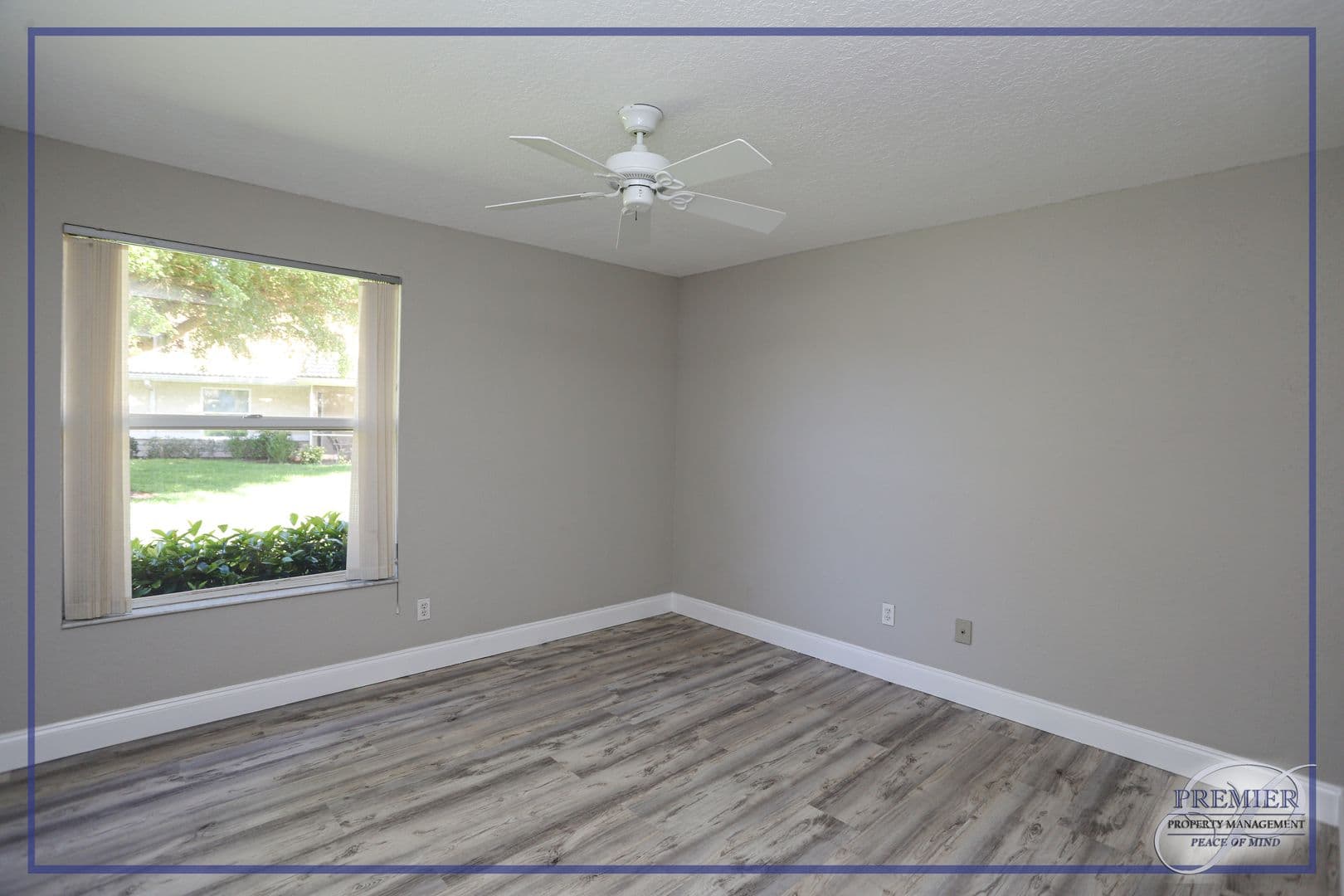Naples House: 402 Emerald Bay Circle #E7