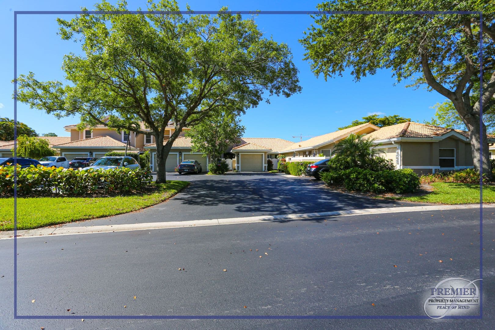 Naples House: 402 Emerald Bay Circle #E7