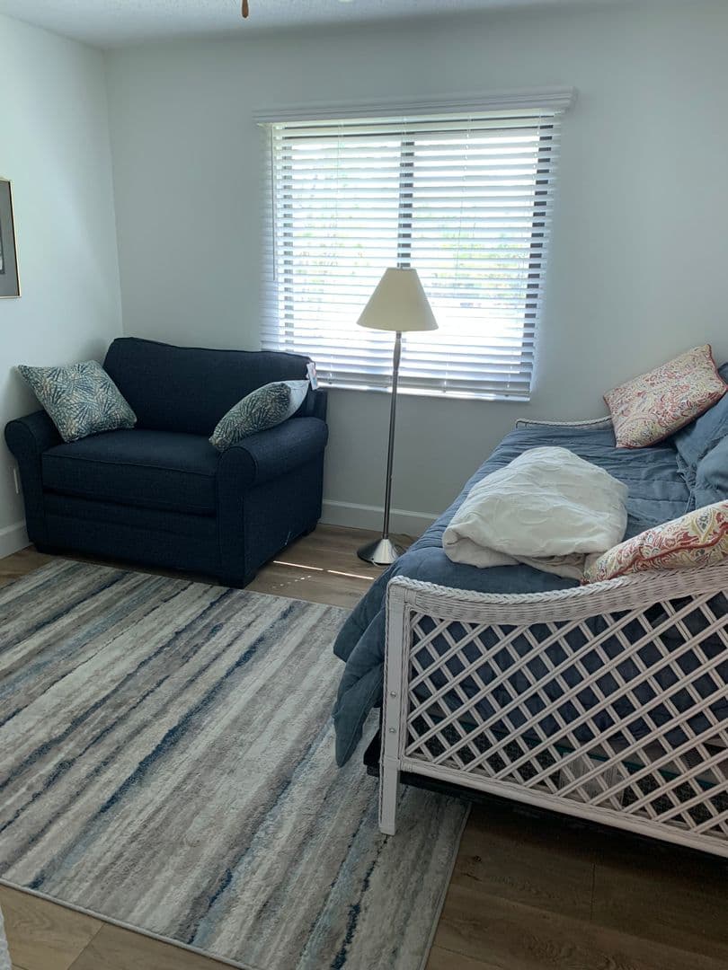 Naples House: 5708 Deuville Circle #308
