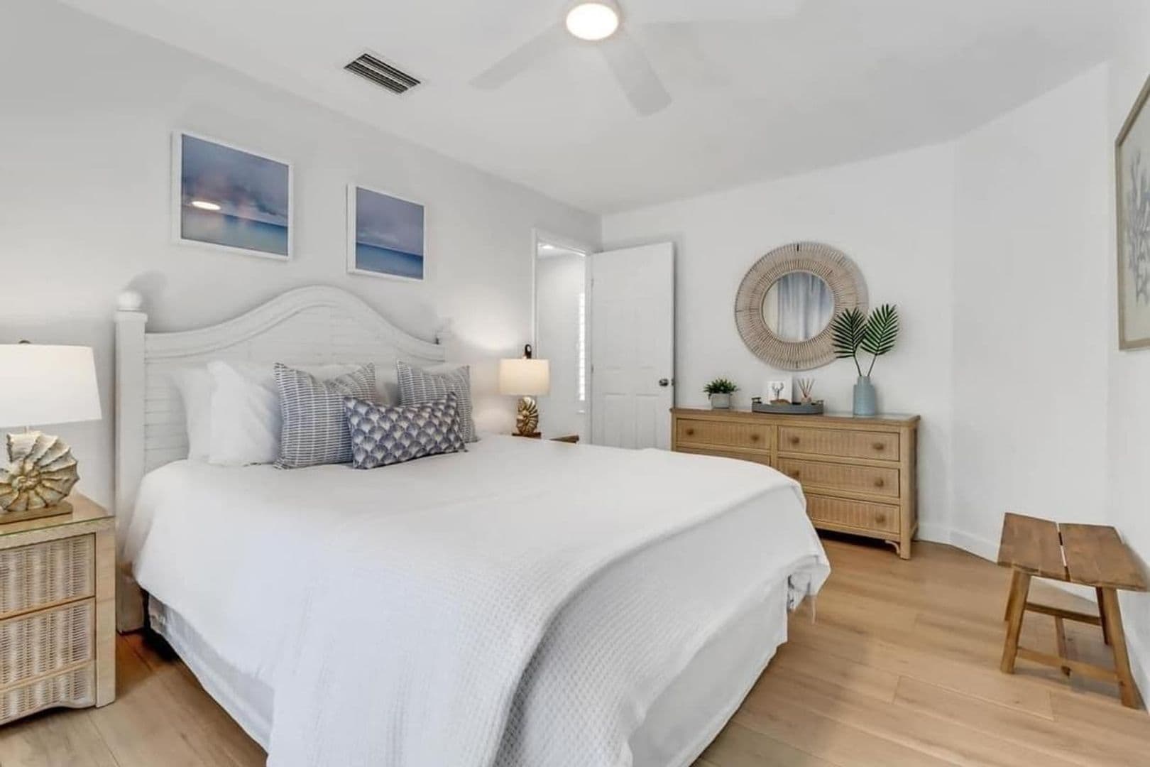 Naples House: 1097 Frank Whiteman Boulevard