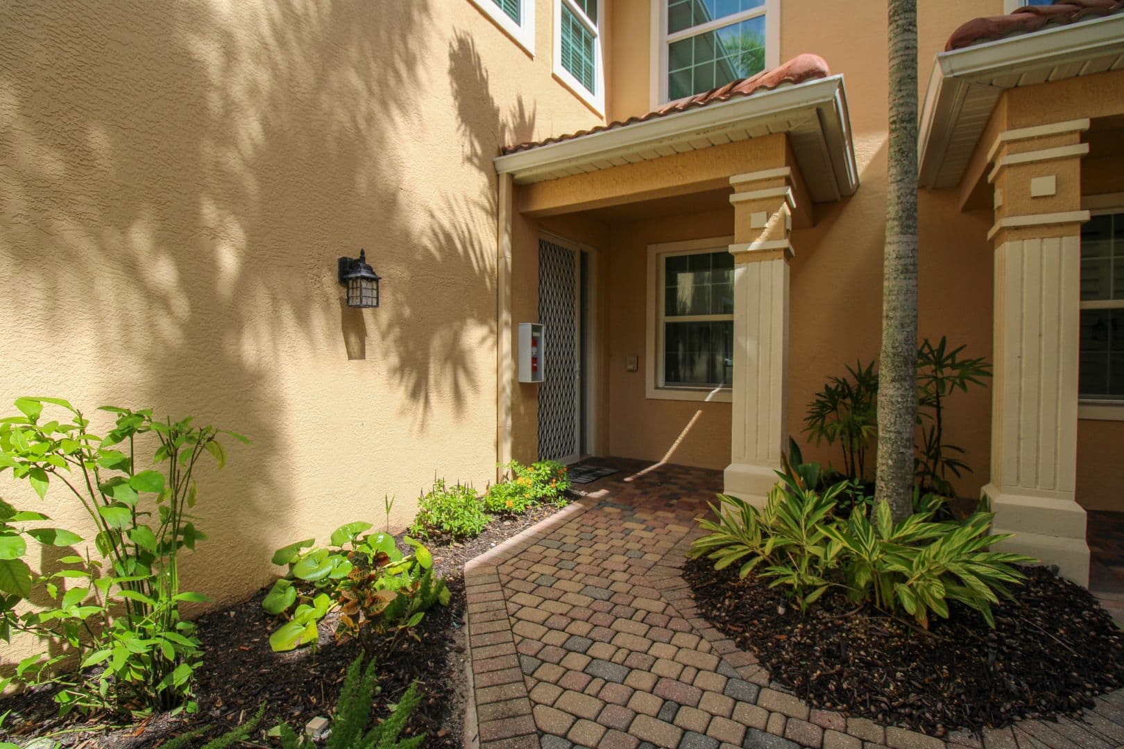 Naples House: 6017 Trophy Drive #601