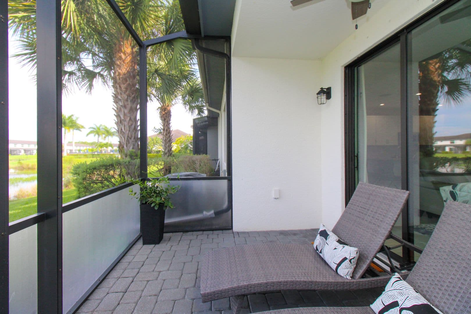 Naples House: 7421 Rockefeller Drive
