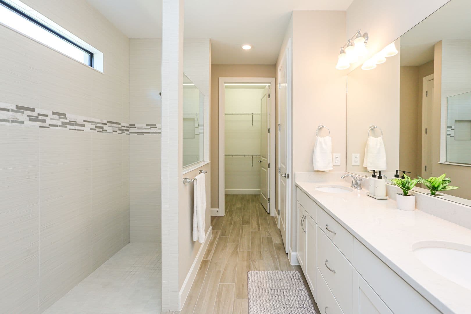 Naples House: 9716 Everglades Drive