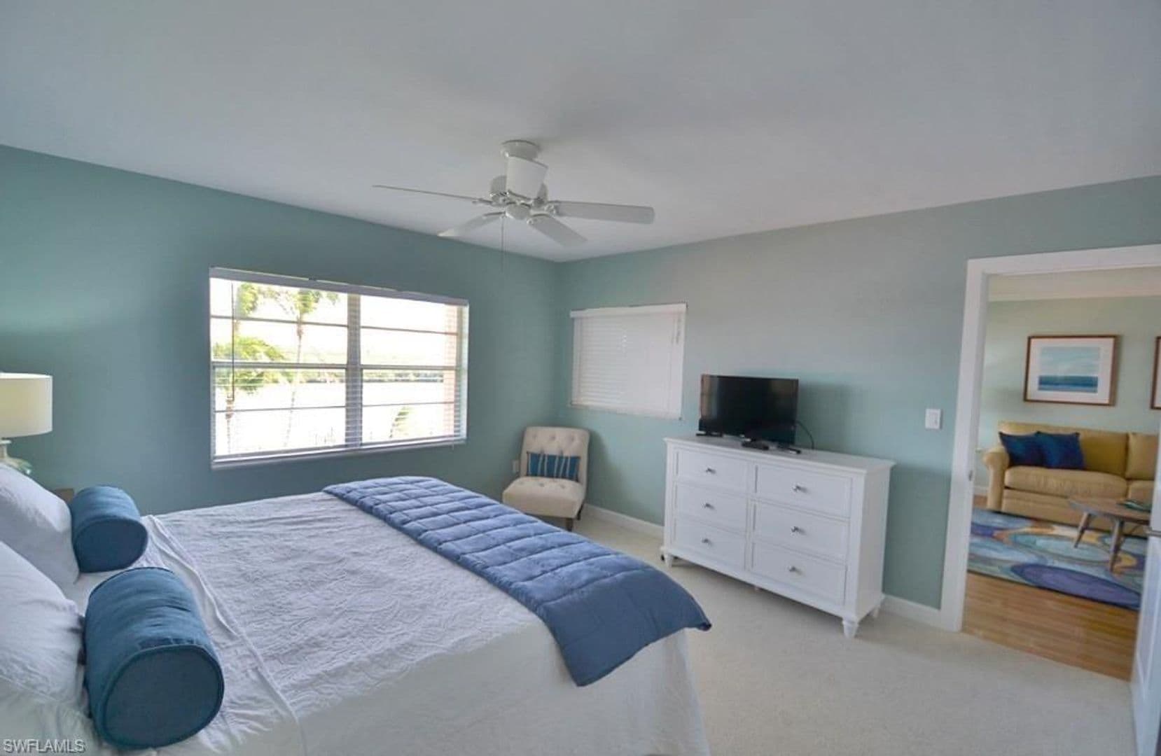 Naples House: 307 Goodlette Road South B506