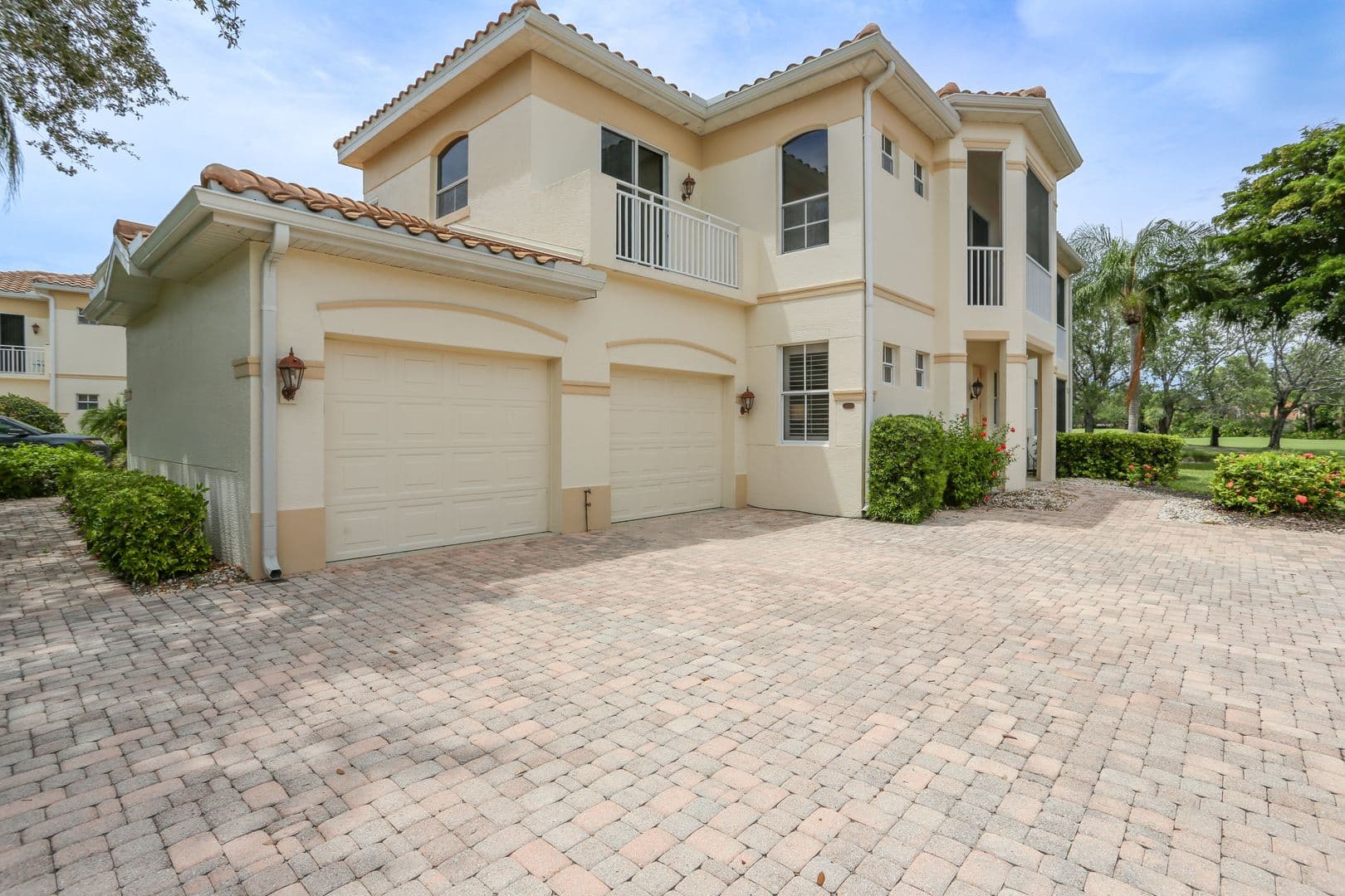Bonita Springs House: 9111 Las Maderas Drive Unit 102
