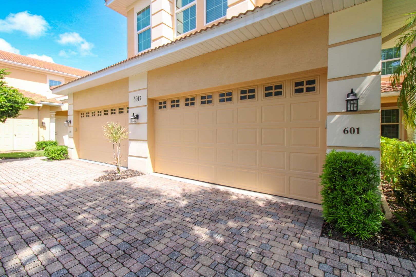 Naples House: 6017 Trophy Drive #601