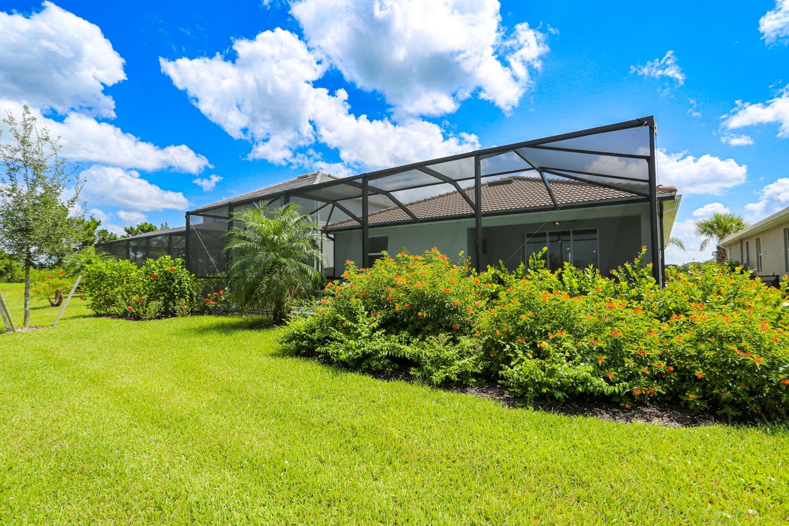Naples House: 2155 Hamlin Street