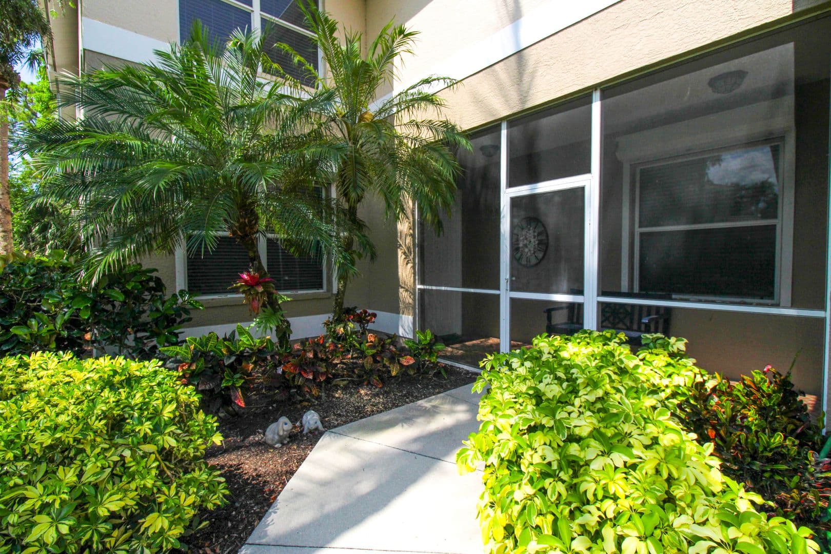 Naples Condo: 817 Carrick Bend Circle Unit 101
