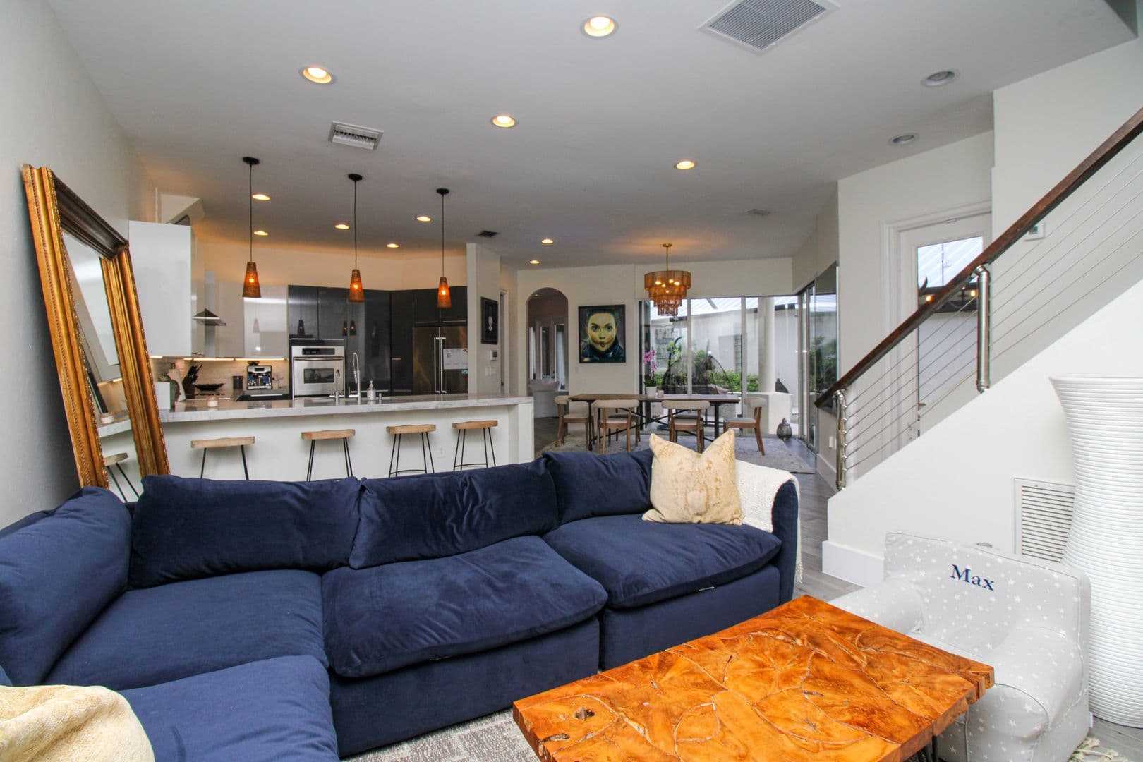 Naples House: 647 110th Avenue North