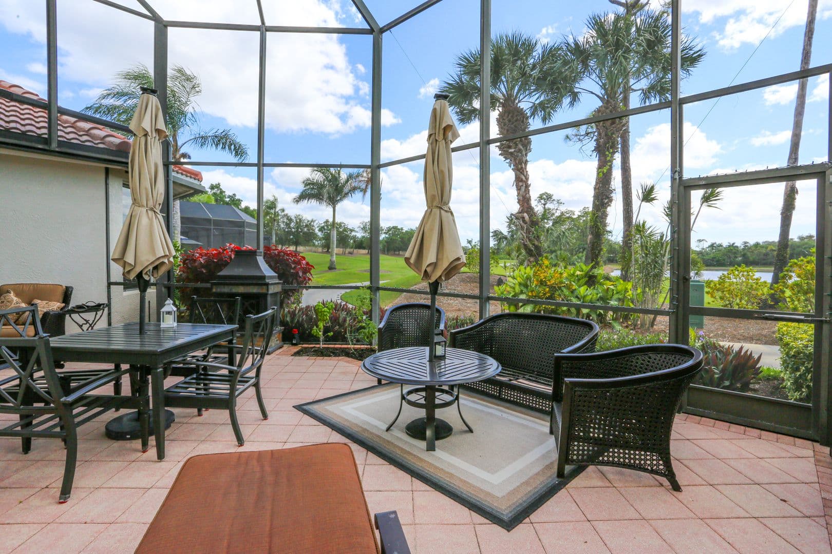 Naples House: 5945 Paradise Circle