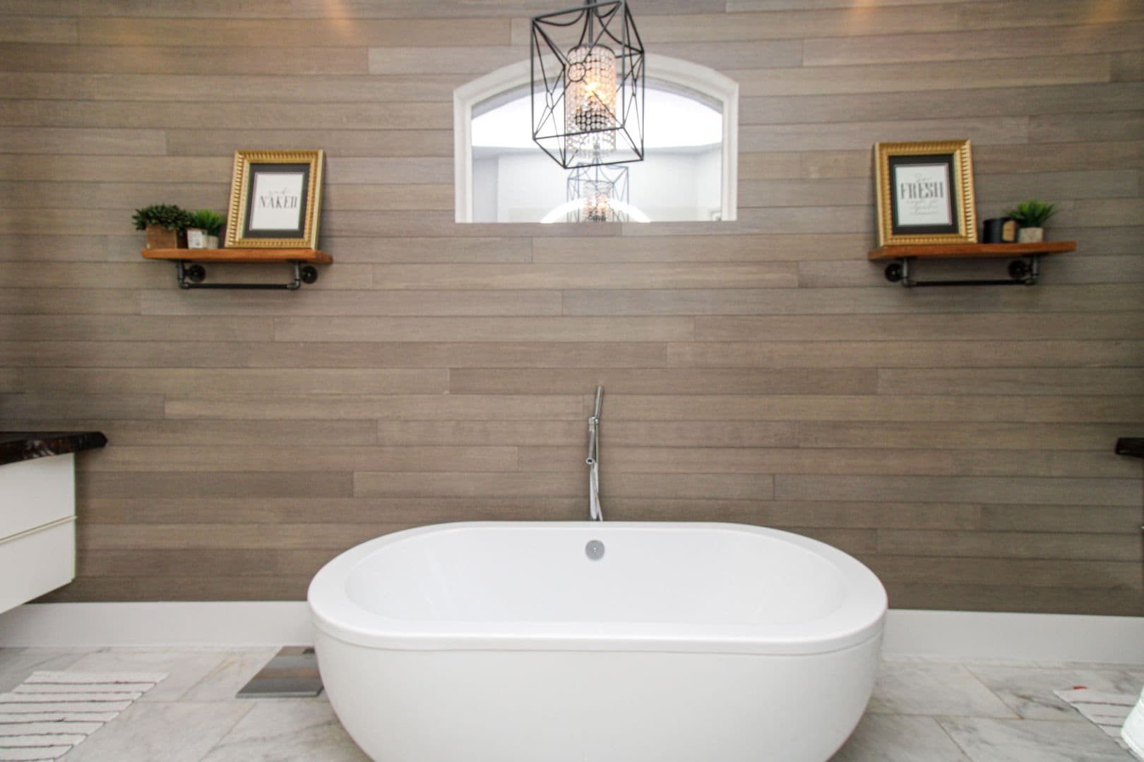 Naples House: 647 110th Avenue North