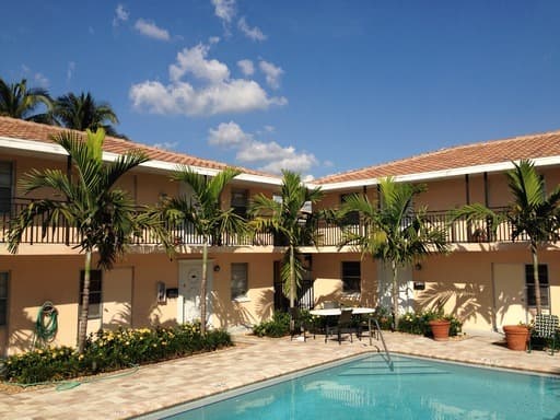 Naples House: 2102 Alamanda Drive Penthouse B