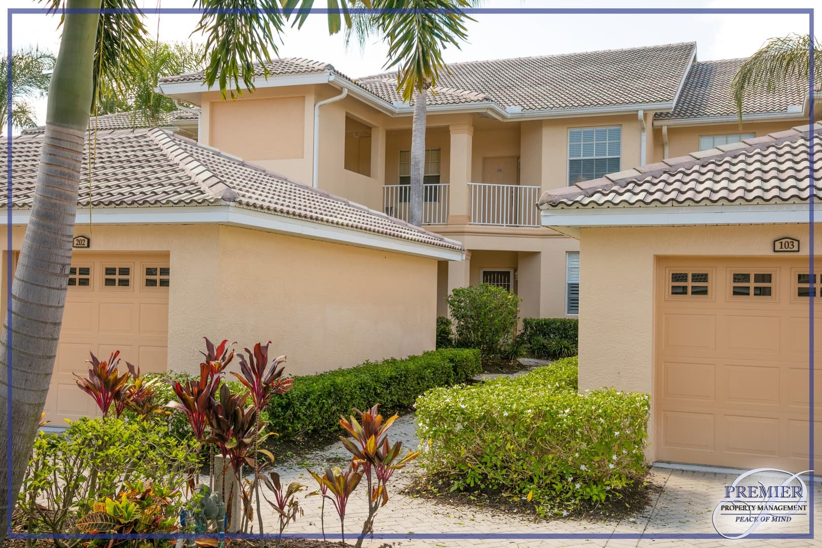 Naples House: 3964 Bishopwood Court East  #202