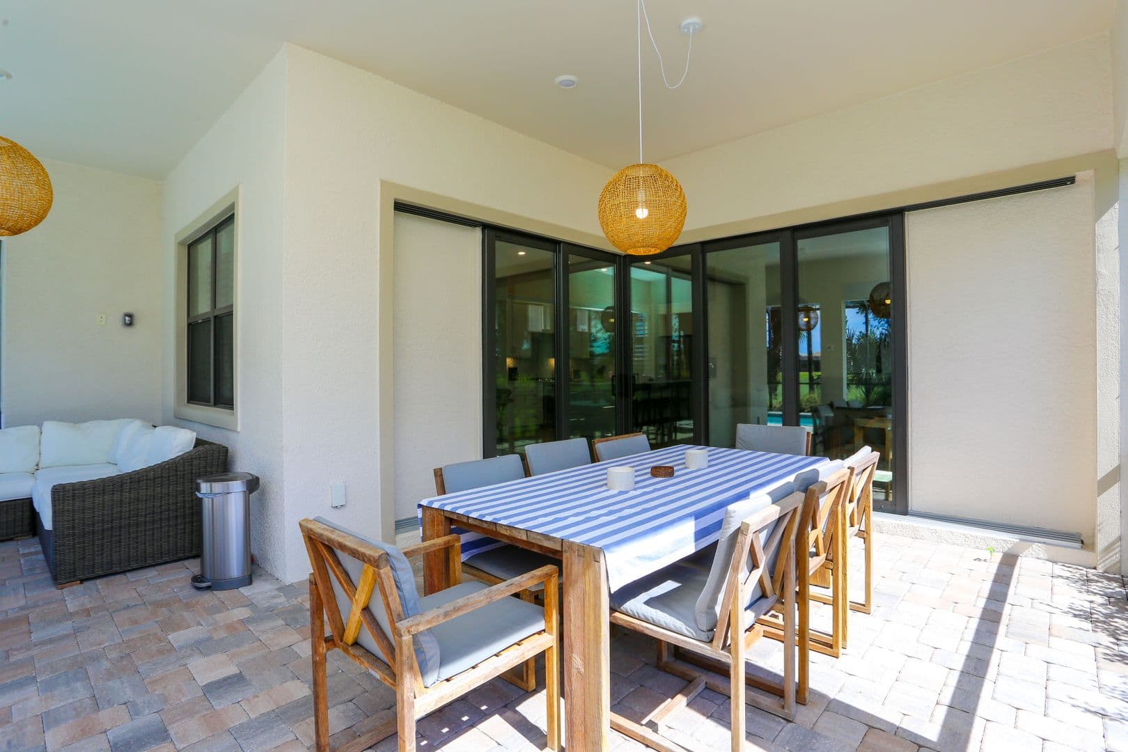 Naples House: 9716 Everglades Drive