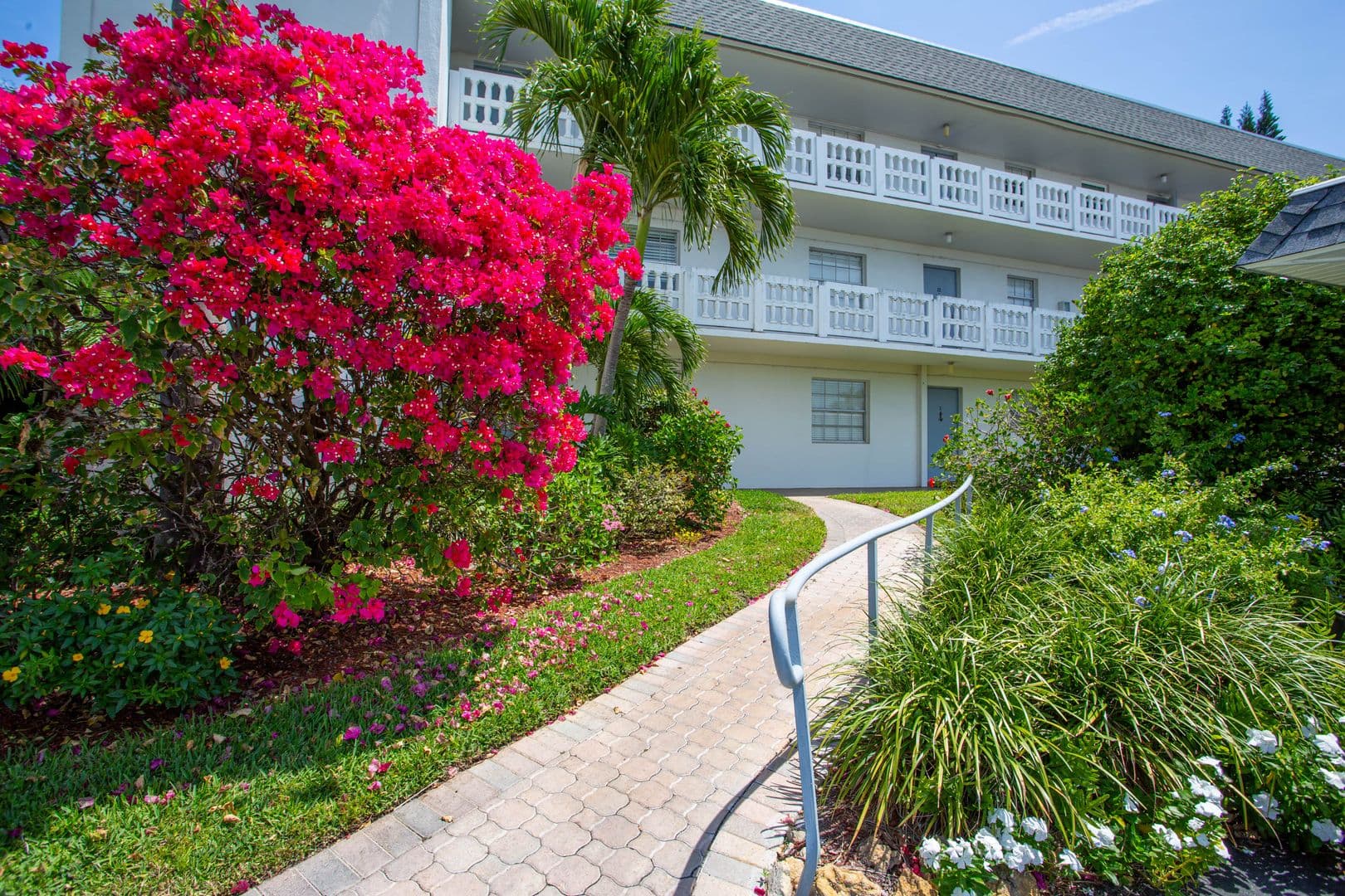 Naples House: 315 Saint Andrews Boulevard Apartment A25