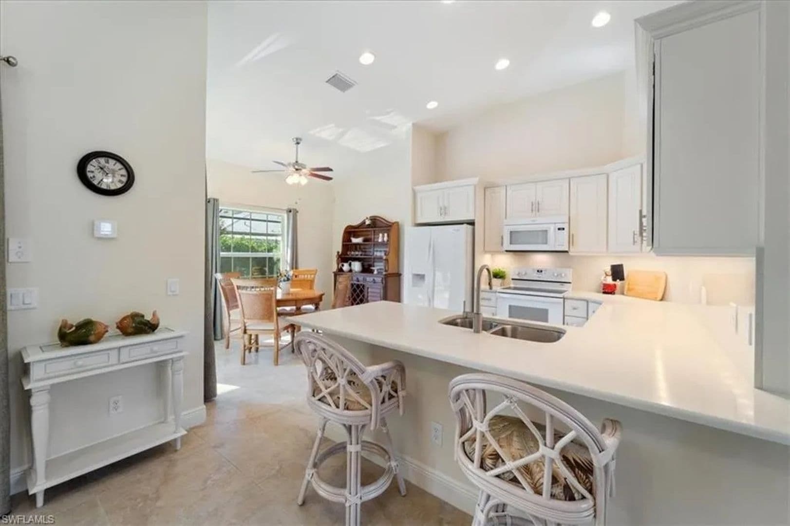 Naples House: 732 7th Avenue North