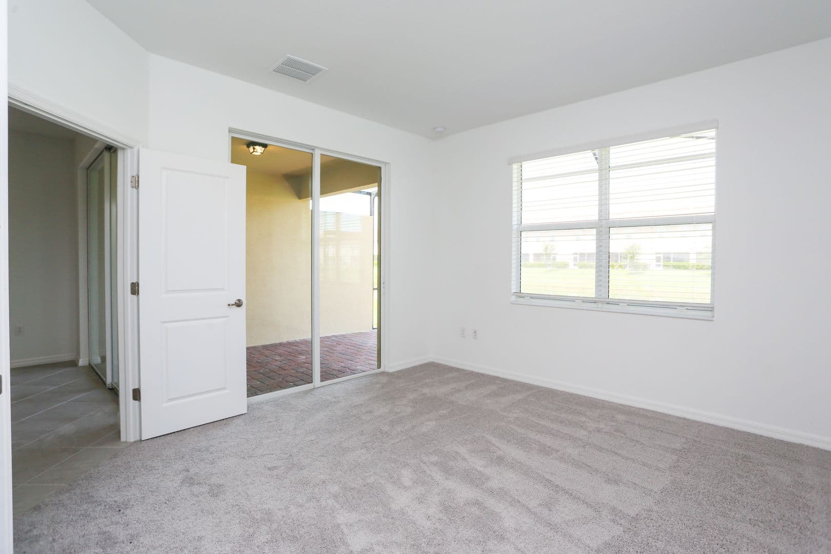 Naples House: 2599 Vine Avenue