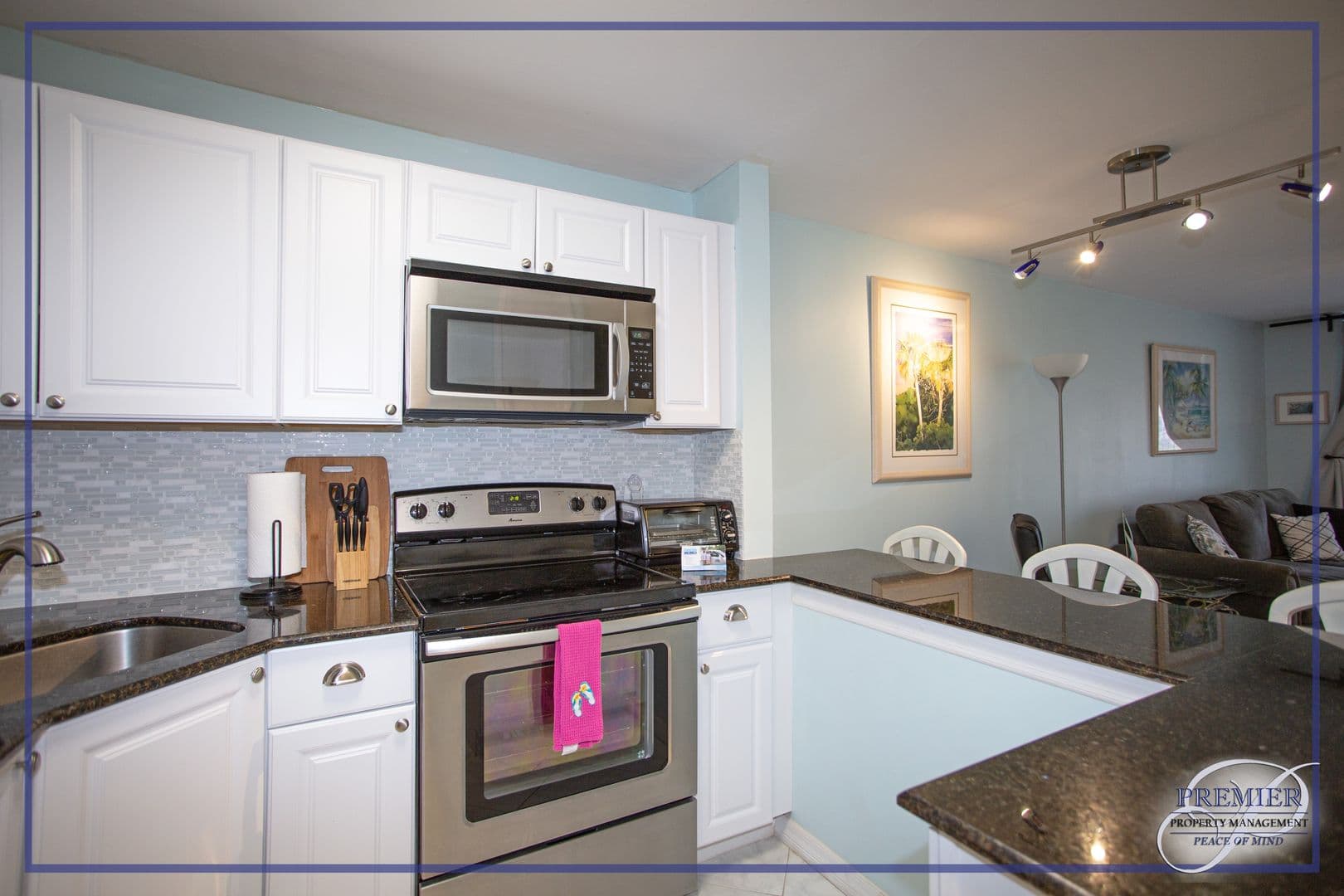Naples House: 225 Turtle Lake Court #106