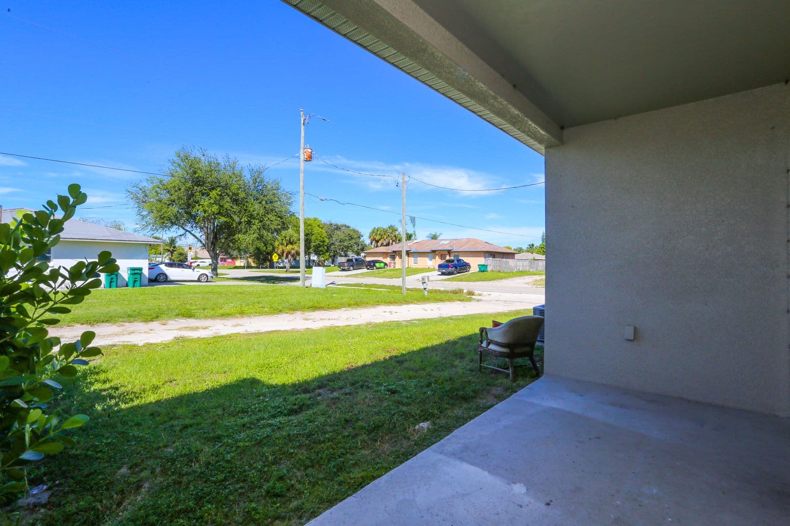 Naples Apartment: 2061 Sunshine Boulevard