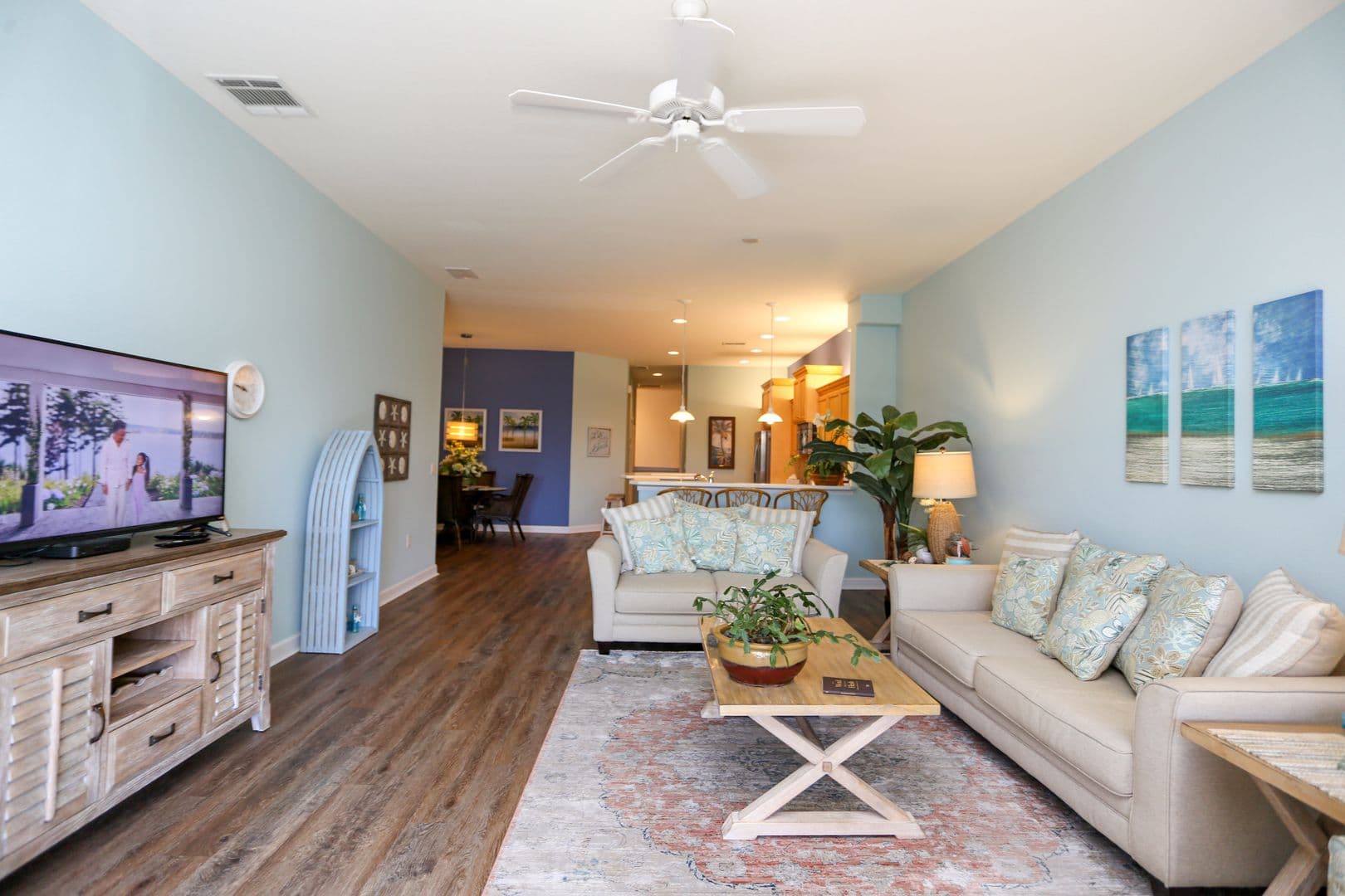 Estero House: 8565 Via Garibaldi #203