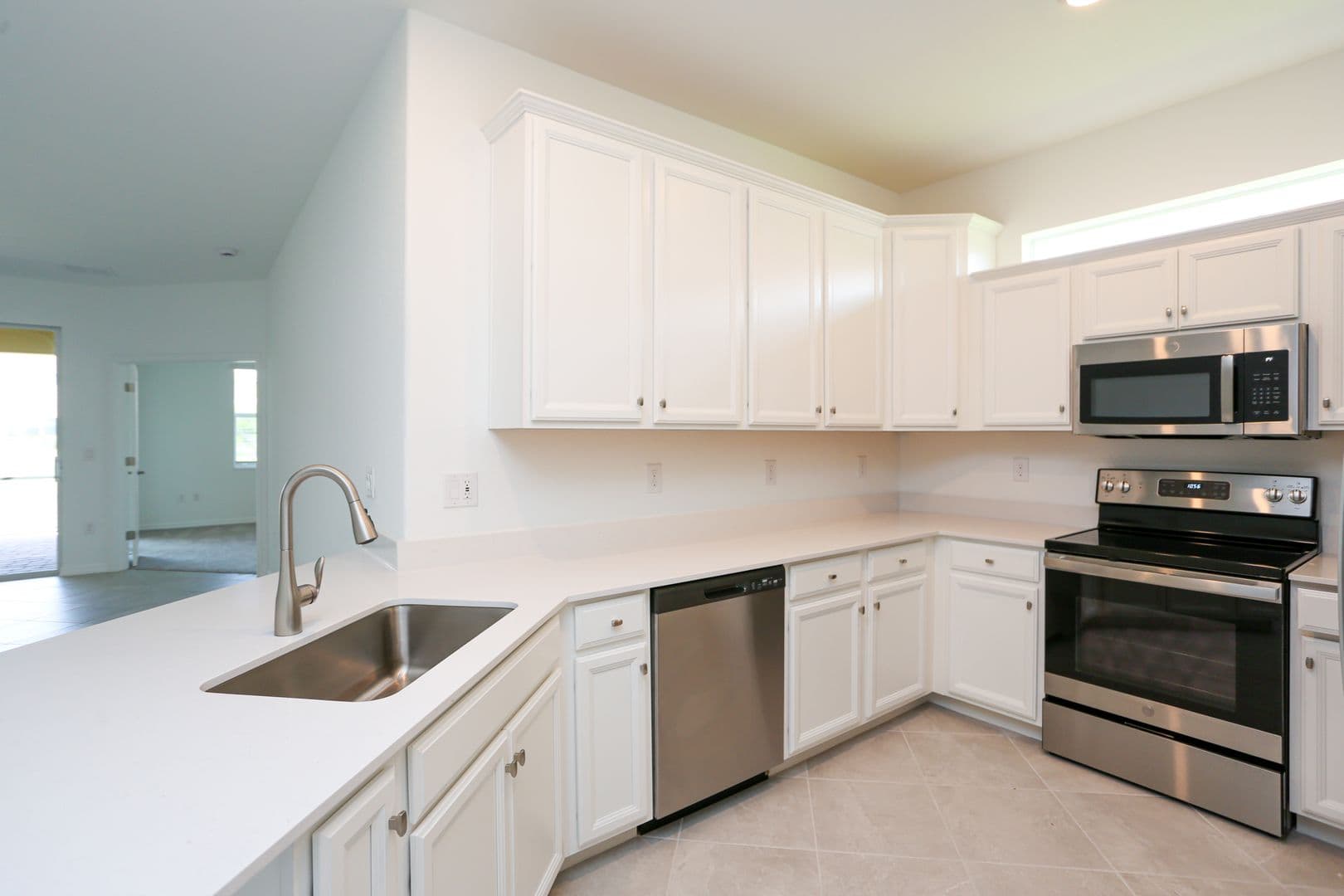 Naples House: 2599 Vine Avenue