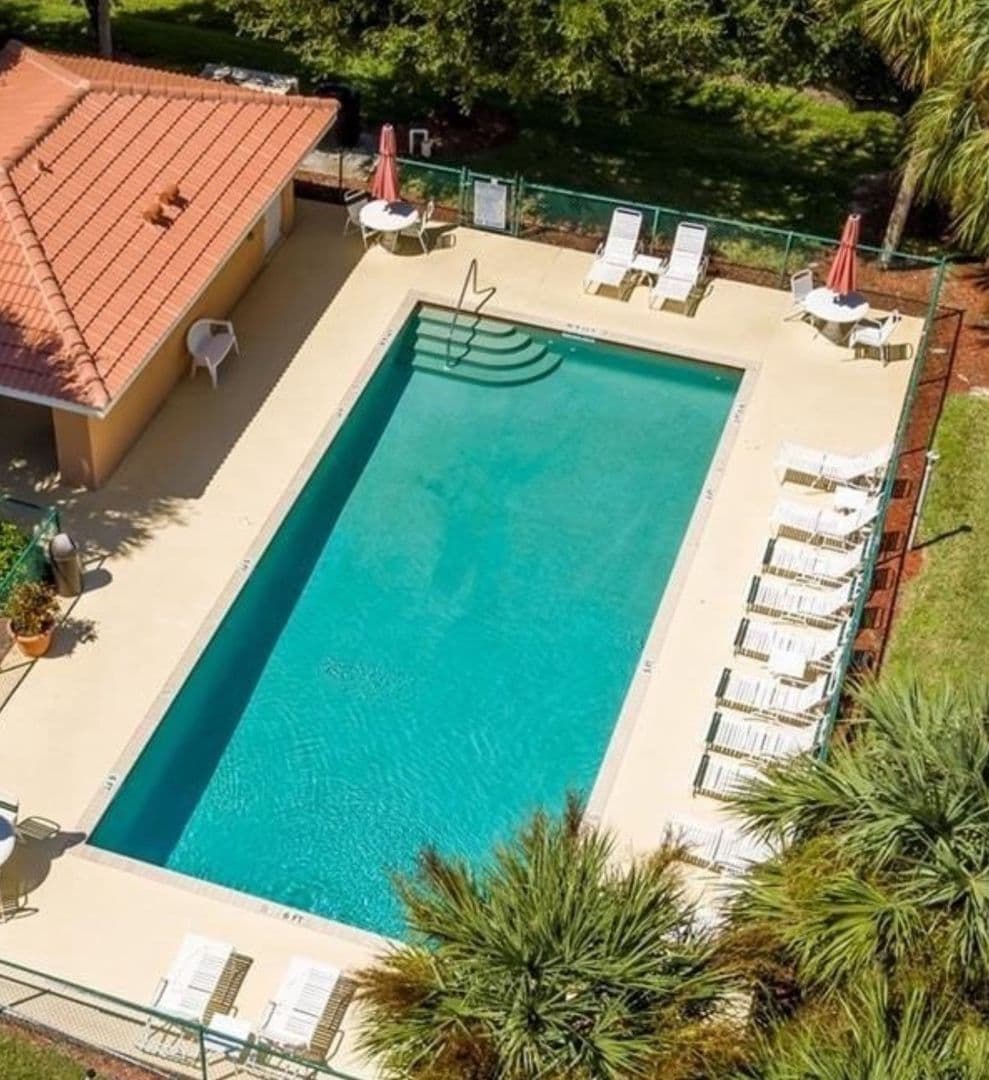 Naples House: 6750 Beach Resort Drive Unit 7