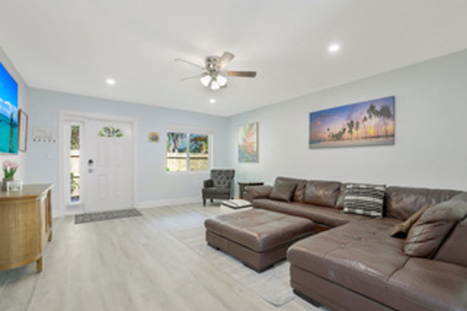 Naples House: 2529 Linwood Avenue #1