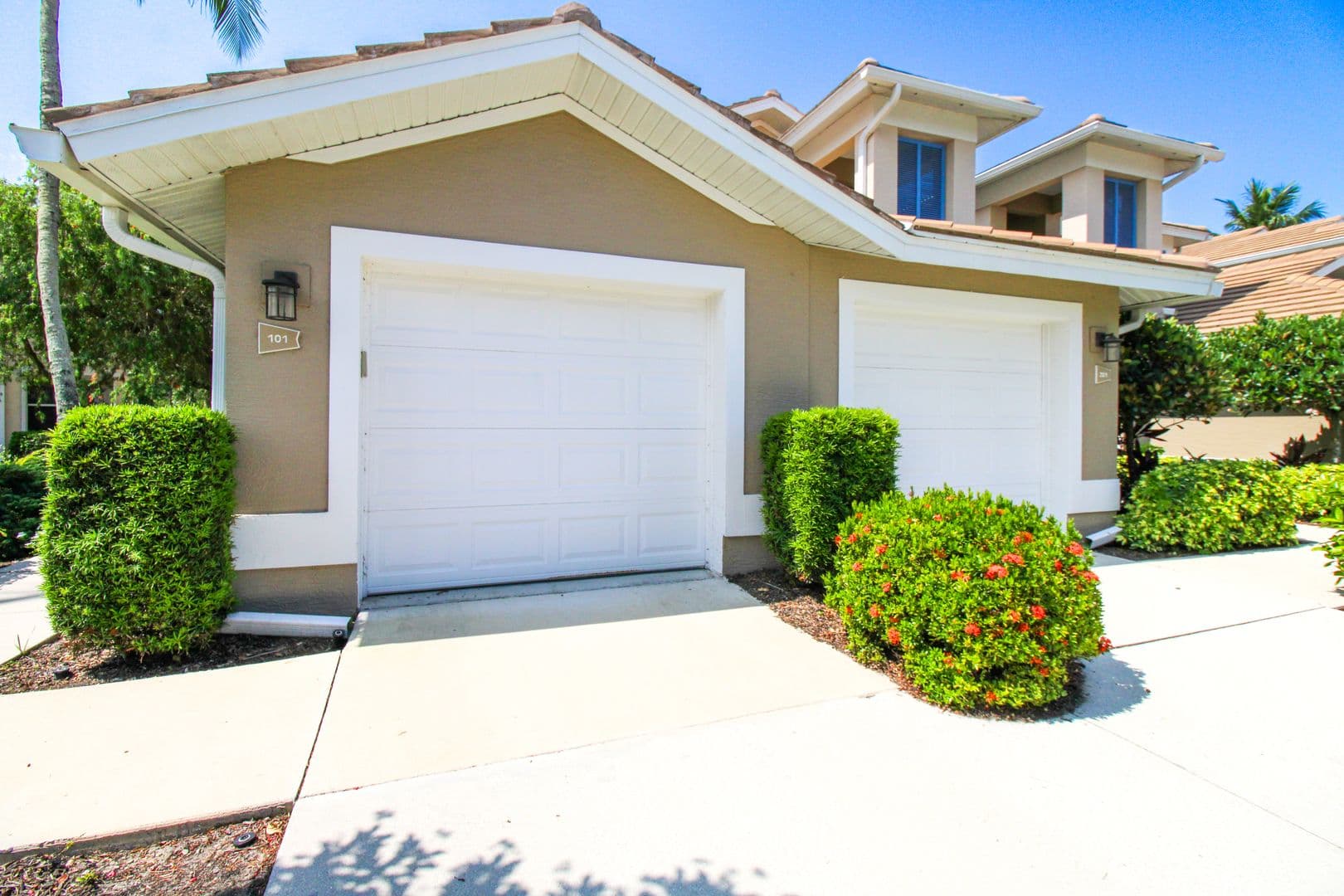 Naples Condo: 817 Carrick Bend Circle Unit 101