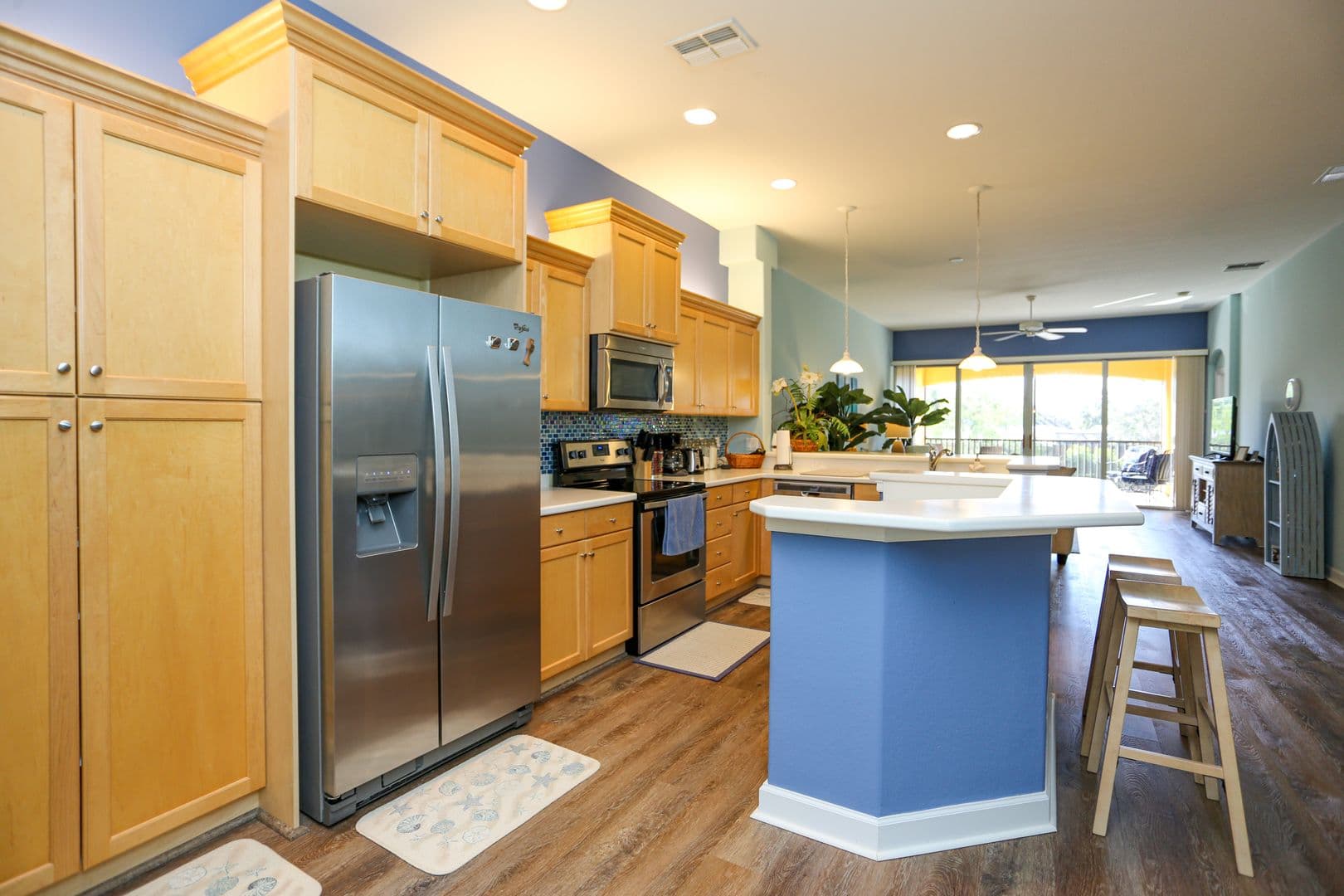Estero House: 8565 Via Garibaldi #203