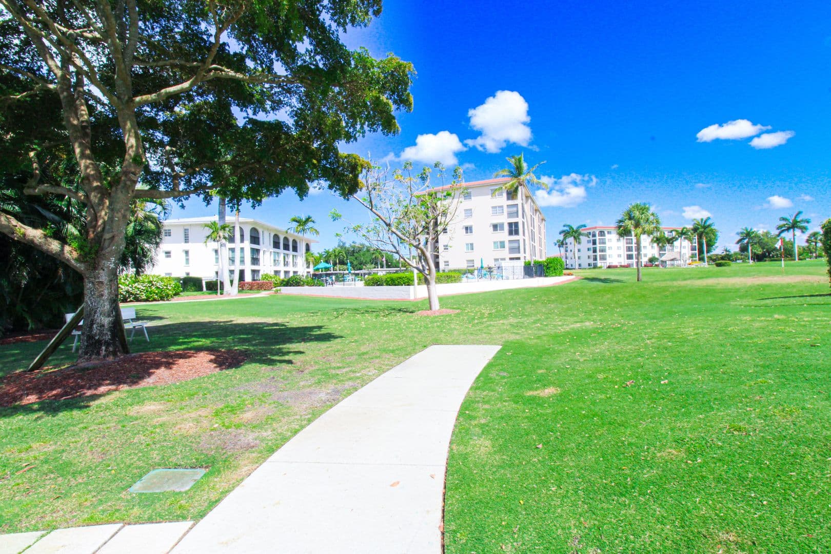 Naples House: 41 High Point Circle S #303