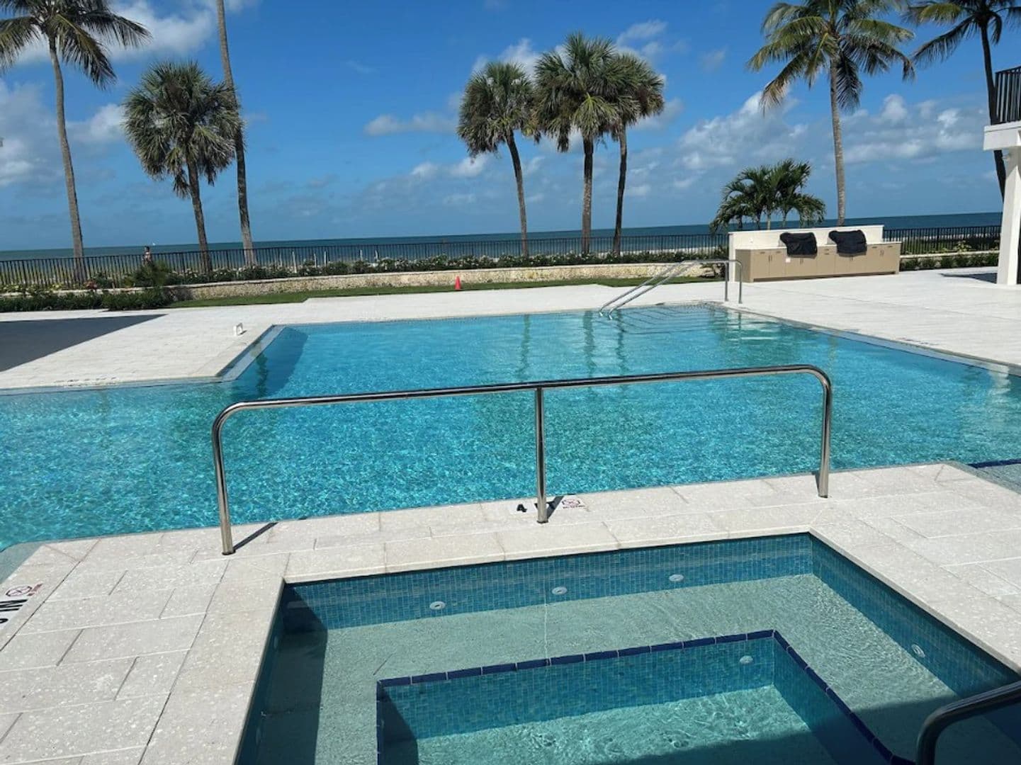 Naples Condo: 4005 Gulf Shore Boulevard North Unit #407