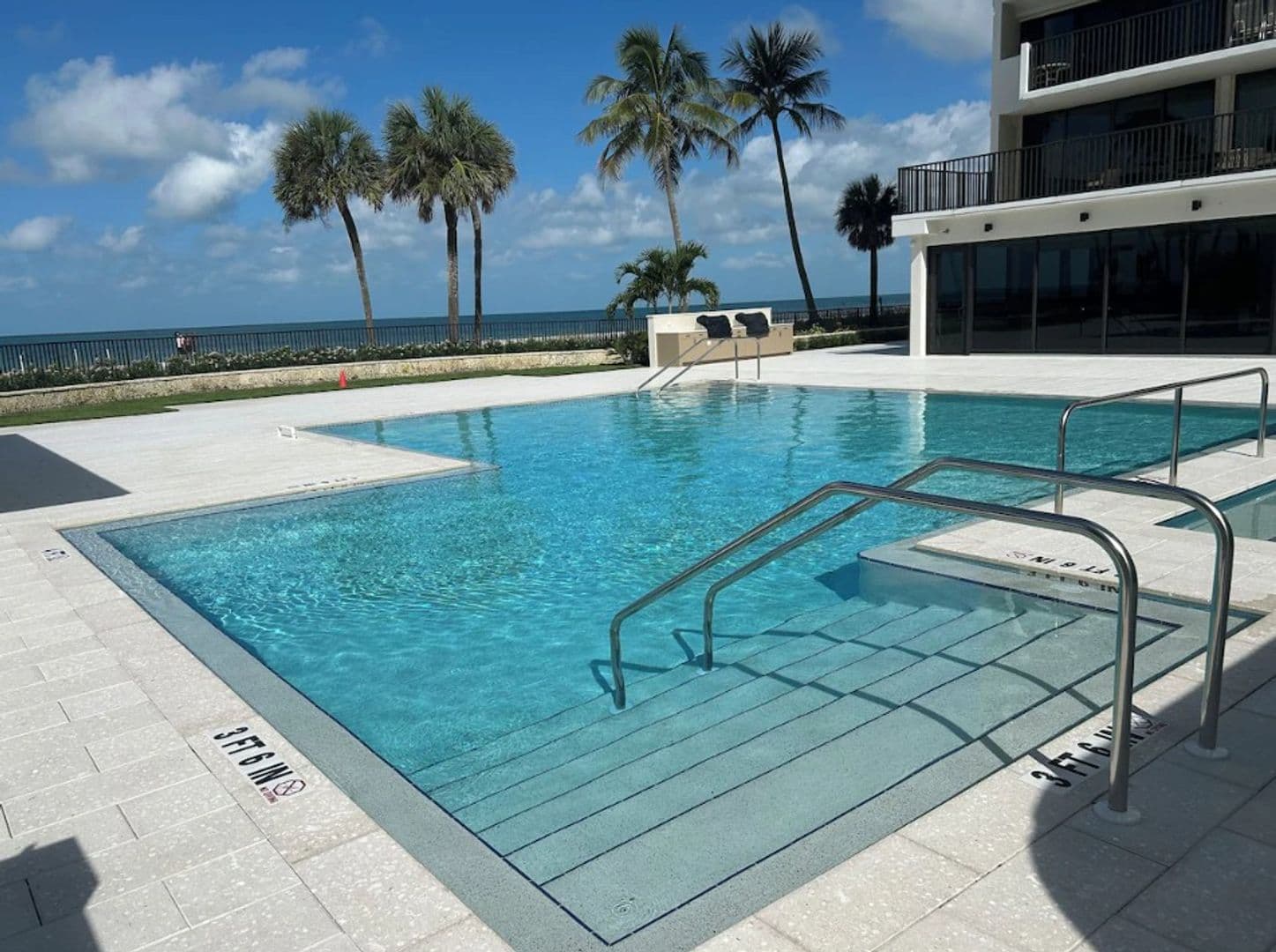 Naples Condo: 4005 Gulf Shore Boulevard North Unit #407