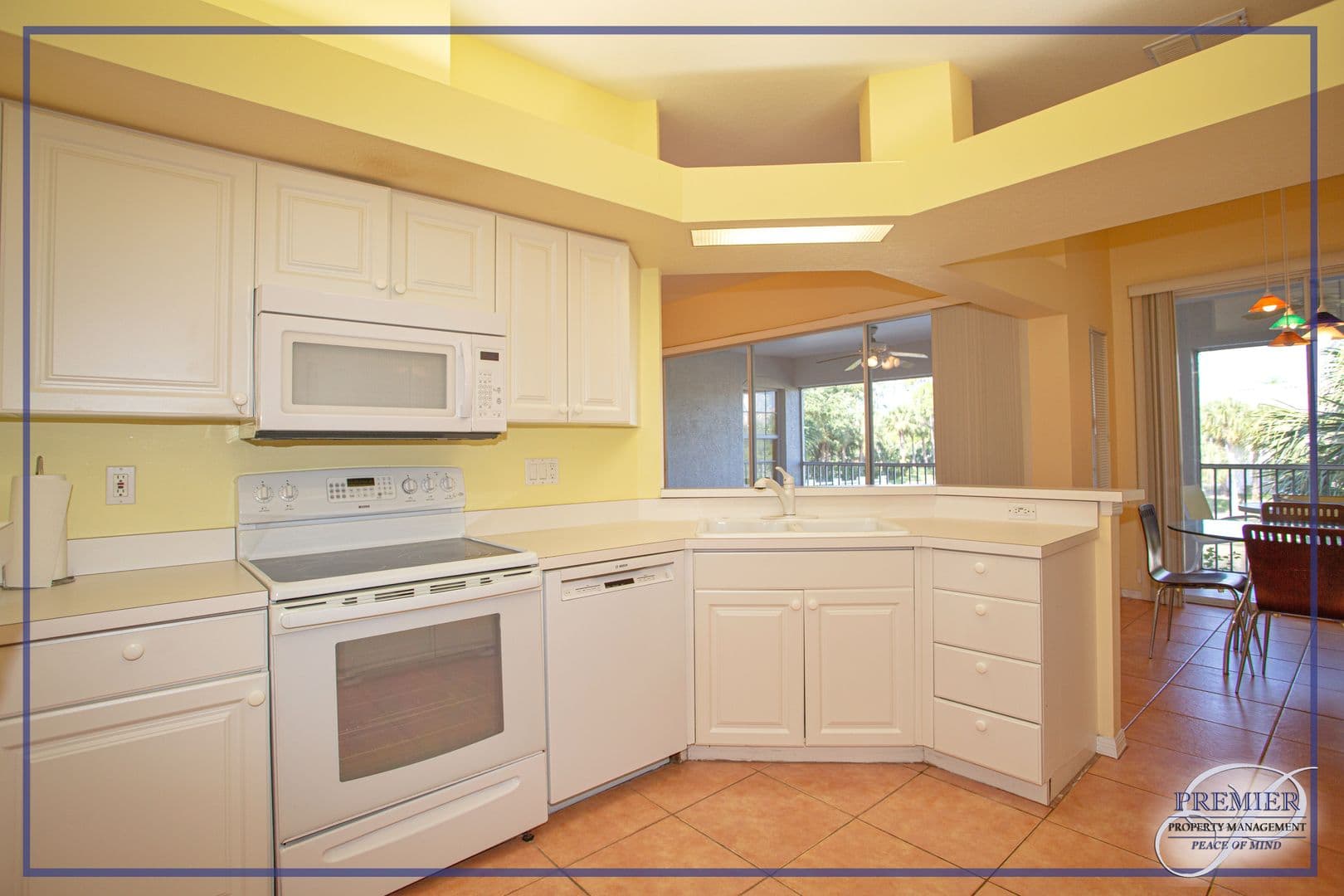Naples House: 6855 Satinleaf Road South #202
