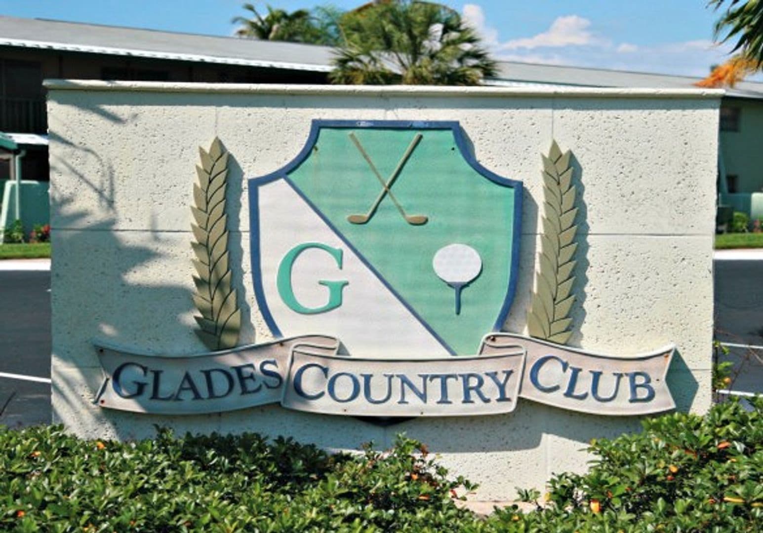 Naples Condo: 239 Palm Drive Apartment 2
