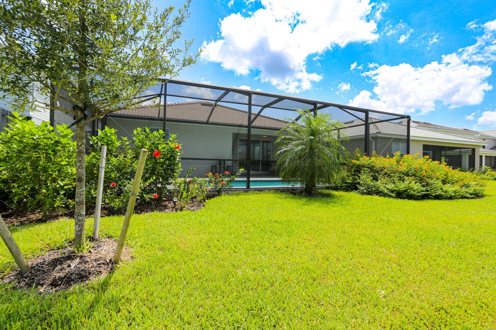 Naples House: 2155 Hamlin Street