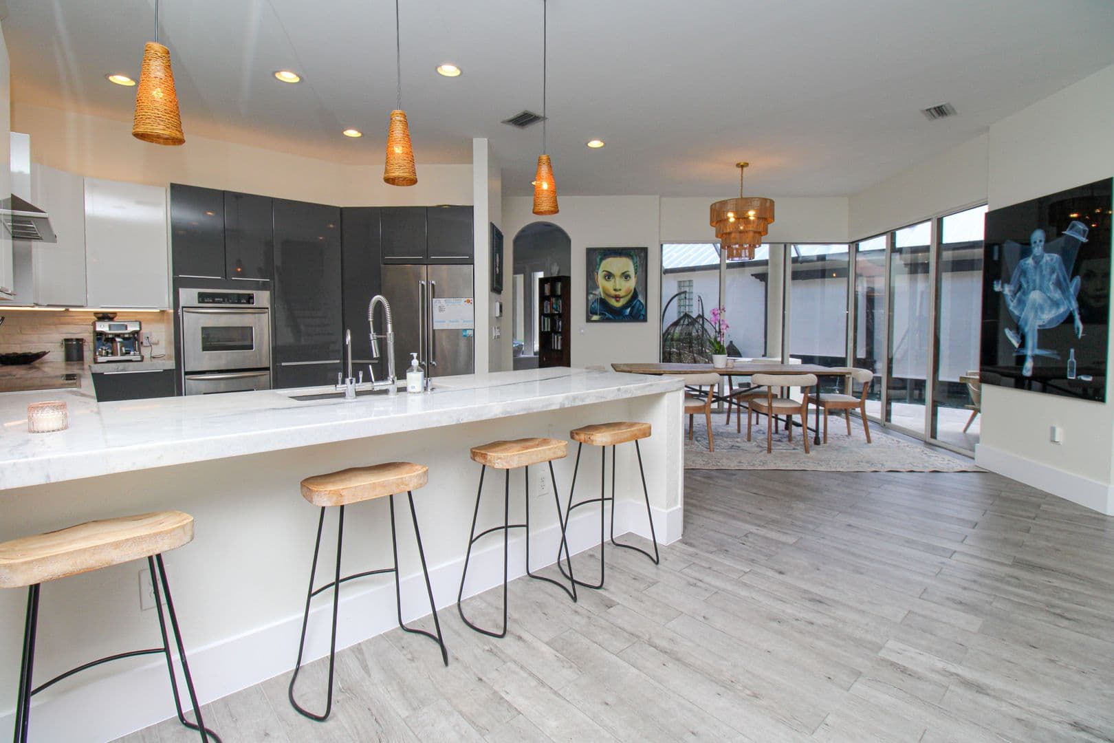 Naples House: 647 110th Avenue North