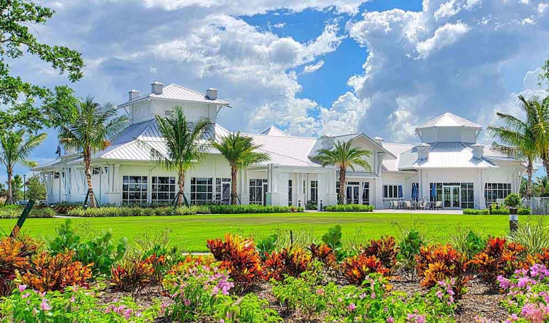 Naples House: 9716 Everglades Drive