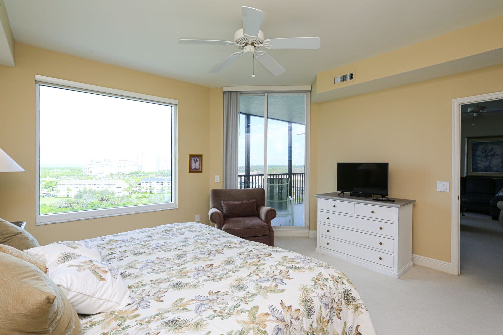 Naples House: 430 Cove Tower Drive Unit 1202